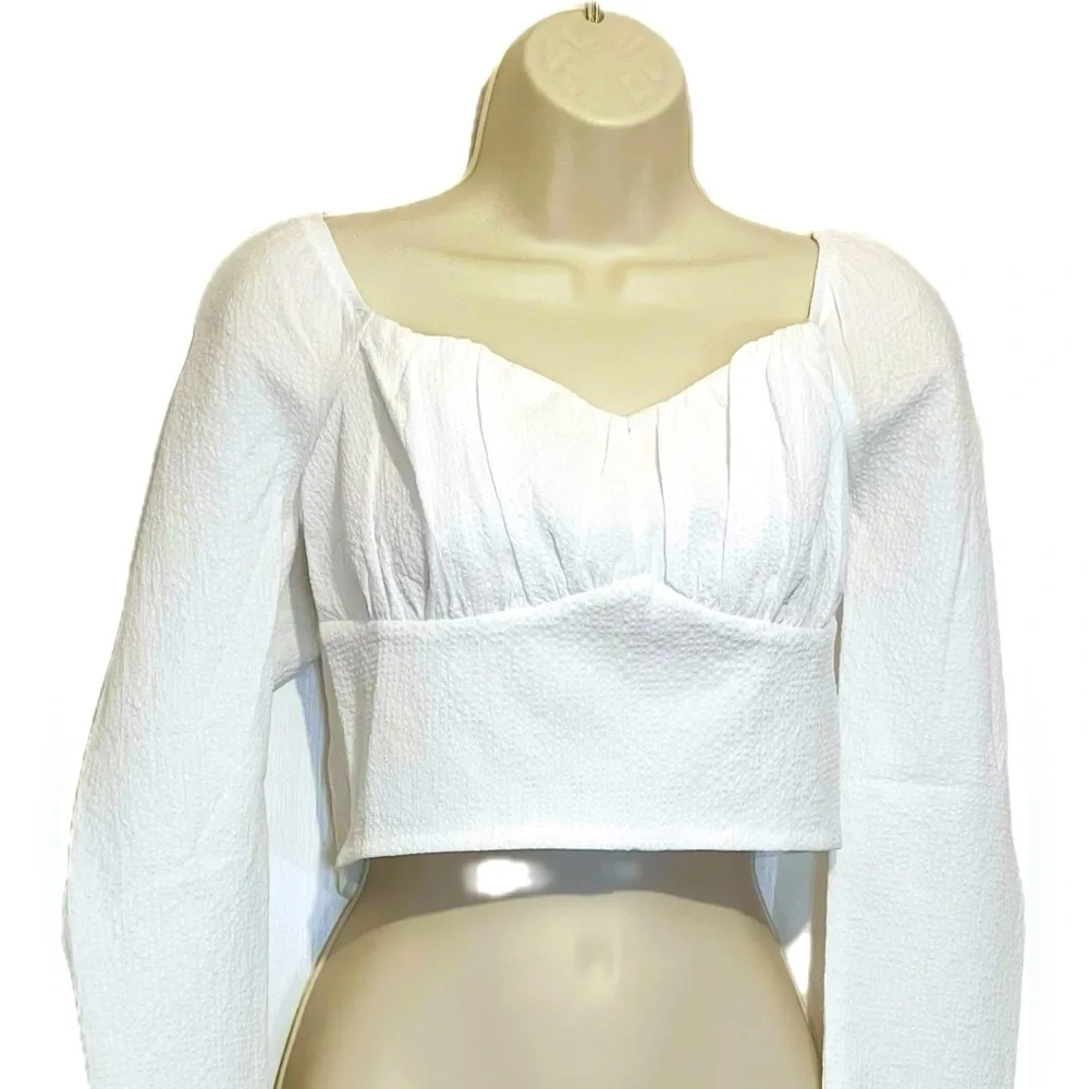 ASTR The Label Puff Lantern Long Sleeve Crop Blouse Top, Color White Size Medium